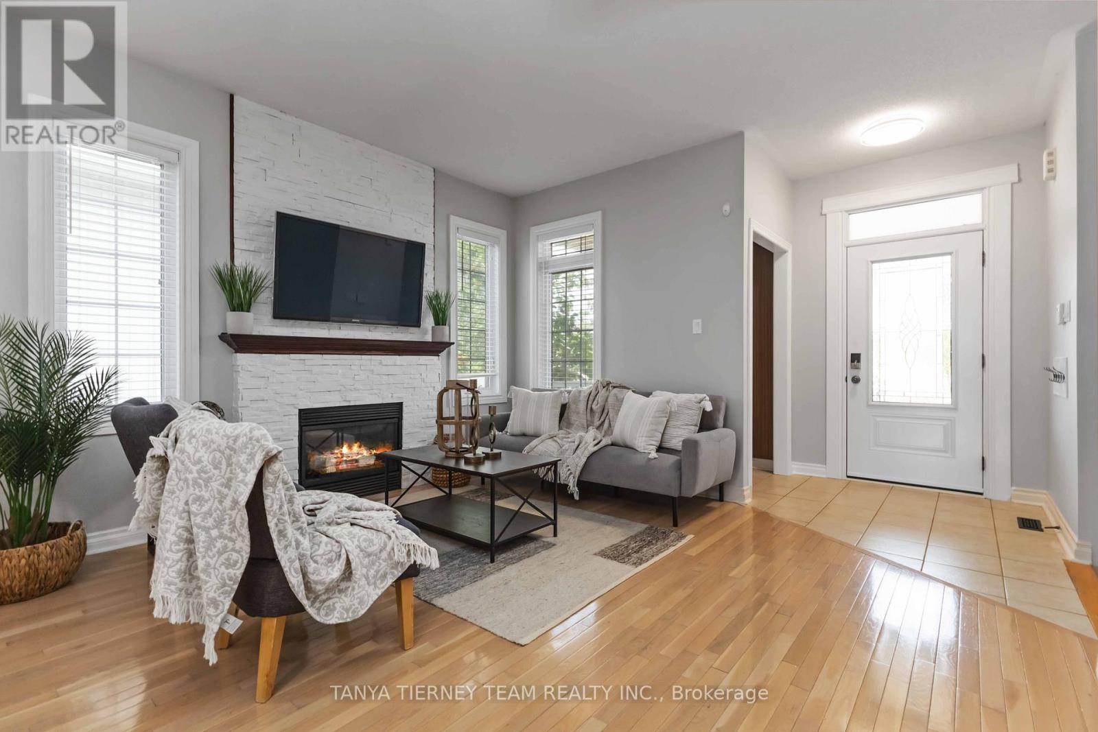 26 Wilshire Drive, Whitby, Ontario  L1M 2C9 - Photo 10 - E12508660