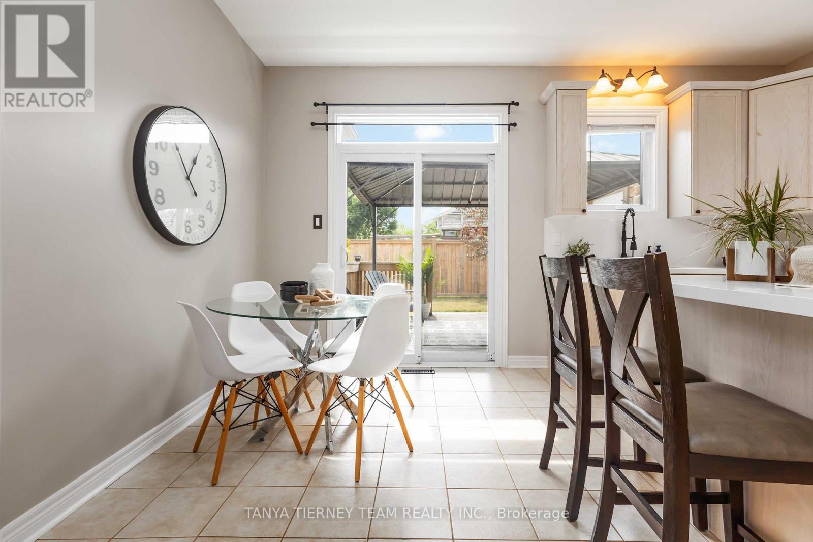 26 Wilshire Drive, Whitby, Ontario  L1M 2C9 - Photo 19 - E12508660