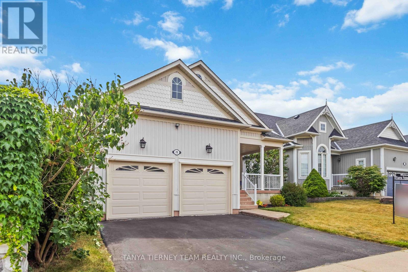 26 Wilshire Drive, Whitby, Ontario  L1M 2C9 - Photo 2 - E12508660