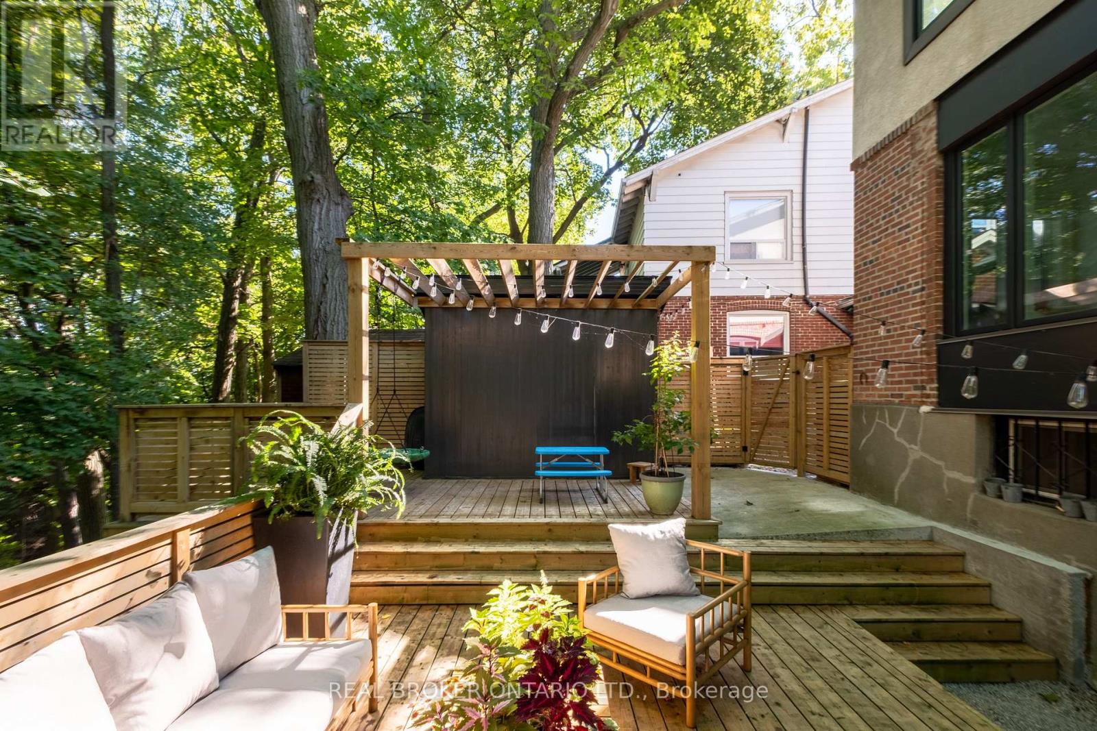 5 Wembley Drive, Toronto, Ontario  M4L 3C9 - Photo 18 - E12508690