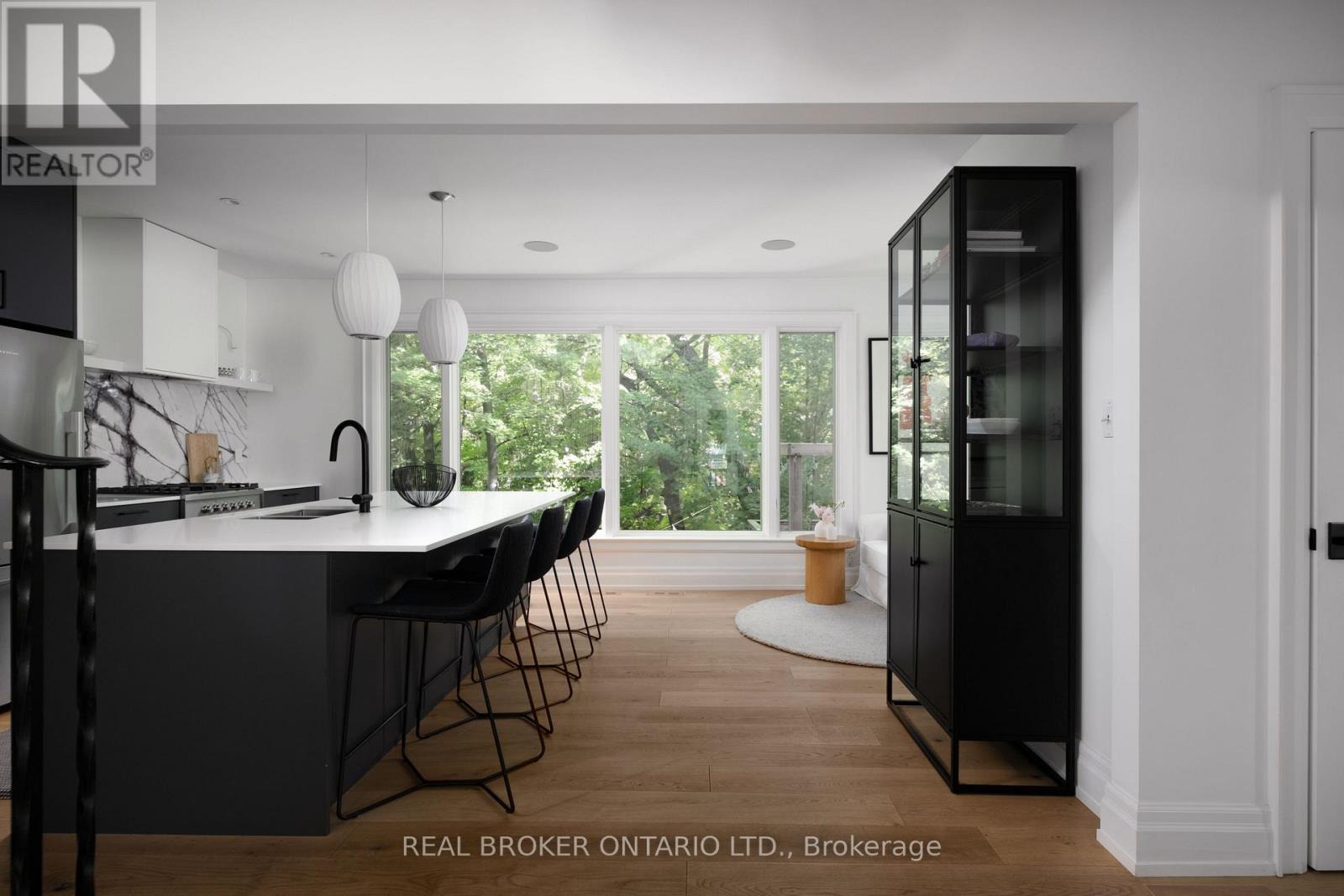 5 Wembley Drive, Toronto, Ontario  M4L 3C9 - Photo 6 - E12508690