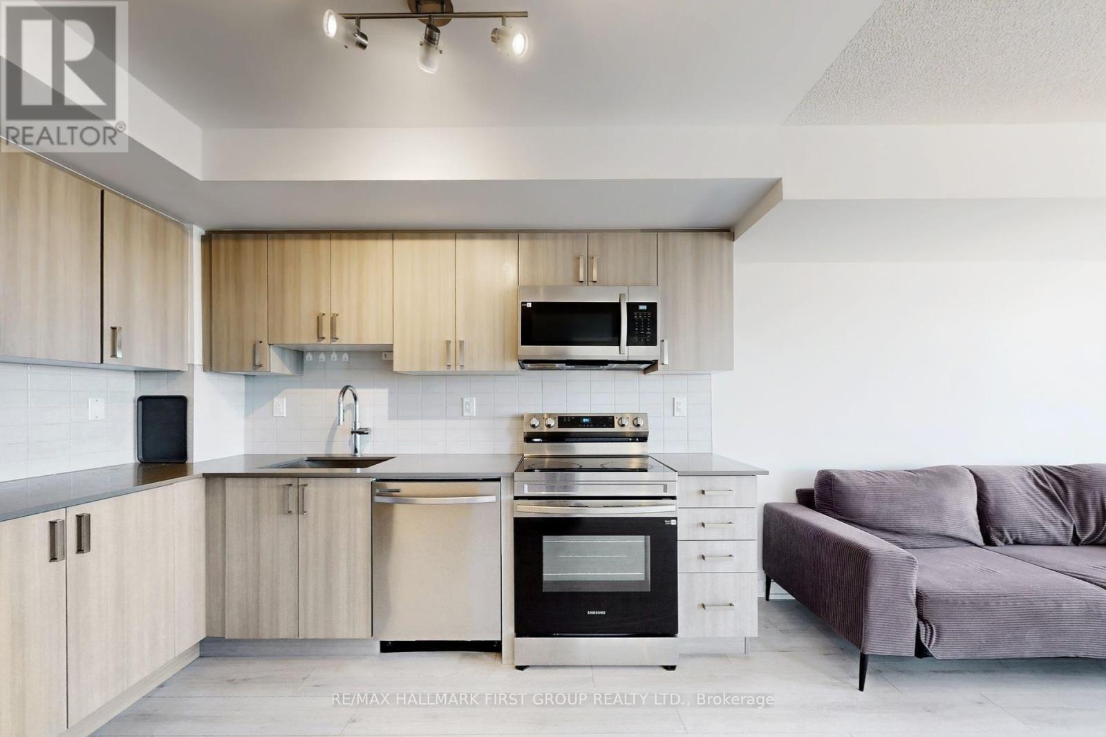 1509 - 1435 Celebration Drive, Pickering, Ontario  L1W 0C3 - Photo 3 - E12508768