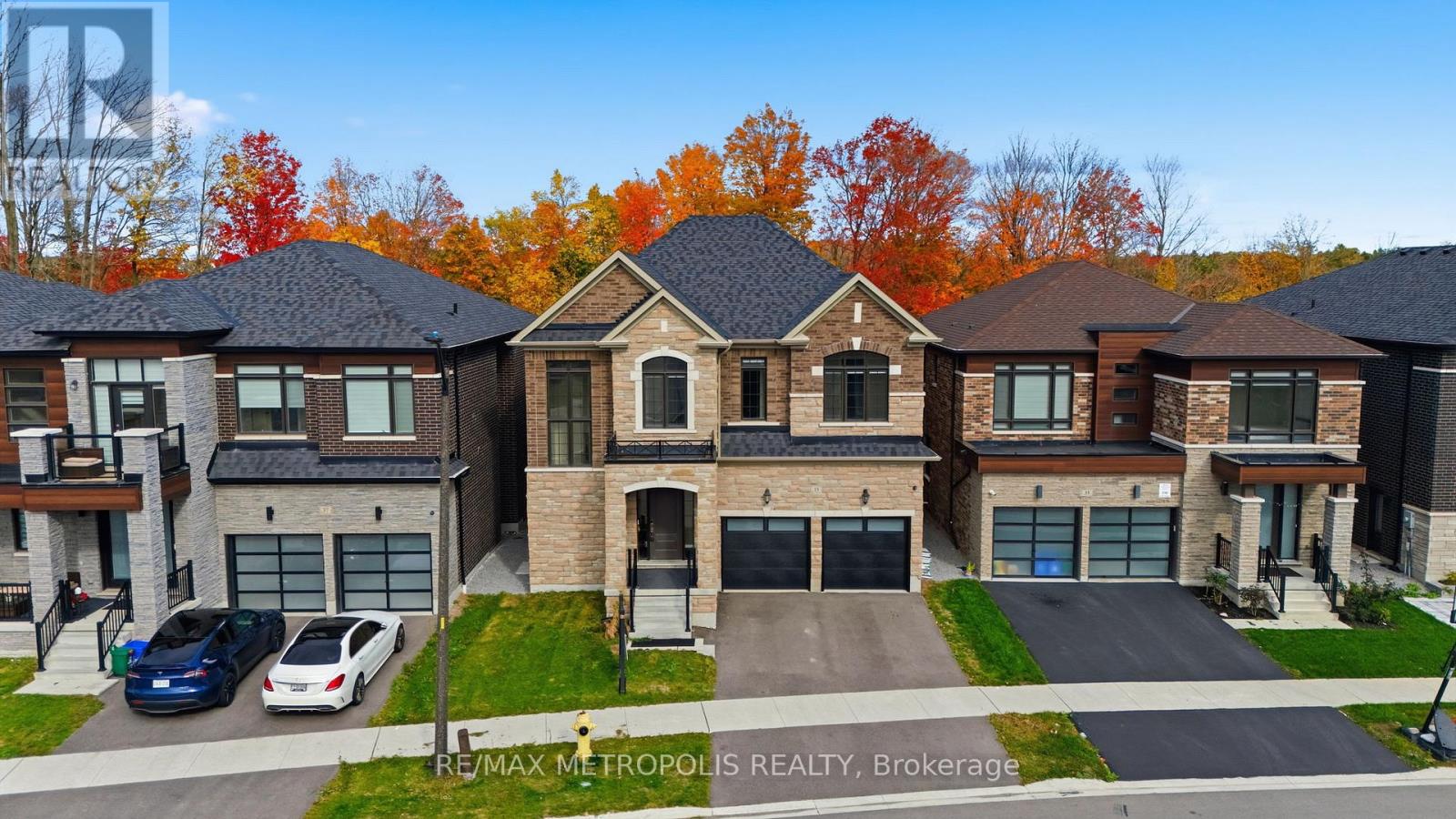 35 FRUITFUL CRESCENT, Whitby, Ontario