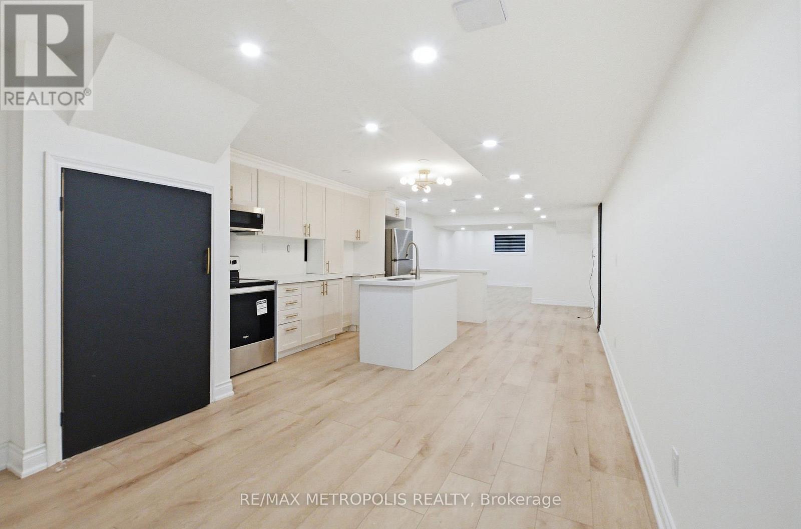 35 Fruitful Crescent, Whitby, Ontario L1P 0N3 - Photo 34 - E12508794