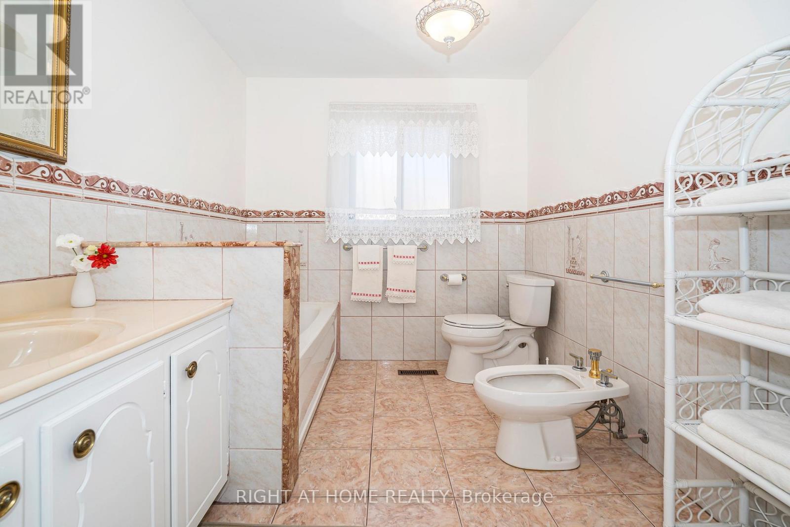 12 Scarden Avenue, Toronto, Ontario  M1T 1V9 - Photo 23 - E12508810