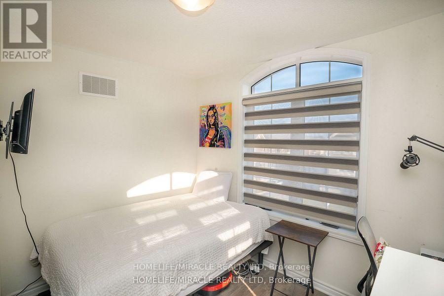 3251 Brigadier Avenue, Pickering, Ontario  L1X 0N1 - Photo 35 - E12508852