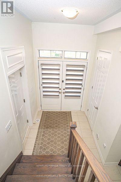 3251 Brigadier Avenue, Pickering, Ontario  L1X 0N1 - Photo 6 - E12508852