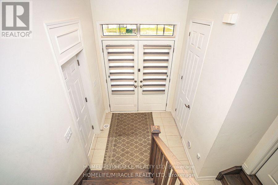 3251 Brigadier Avenue, Pickering, Ontario  L1X 0N1 - Photo 7 - E12508852