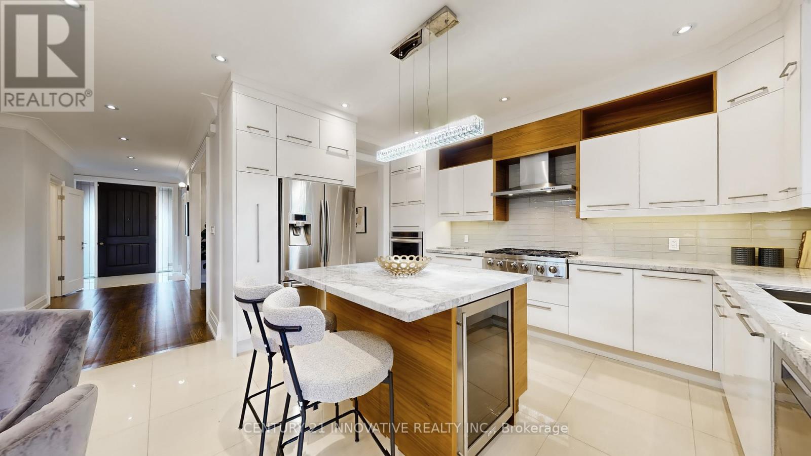 1 Dustan Crescent, Toronto, Ontario  M4J 4G4 - Photo 11 - E12508890