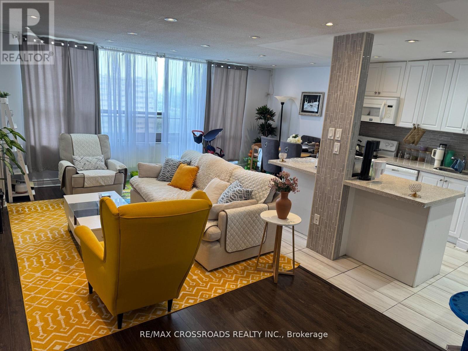 Ph01 - 2721 Victoria Park Avenue, Toronto, Ontario  M1T 3N6 - Photo 3 - E12508898