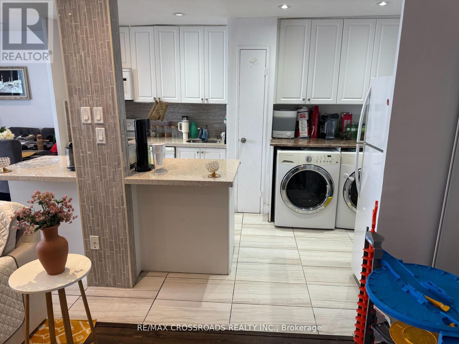 Ph01 - 2721 Victoria Park Avenue, Toronto, Ontario  M1T 3N6 - Photo 5 - E12508898