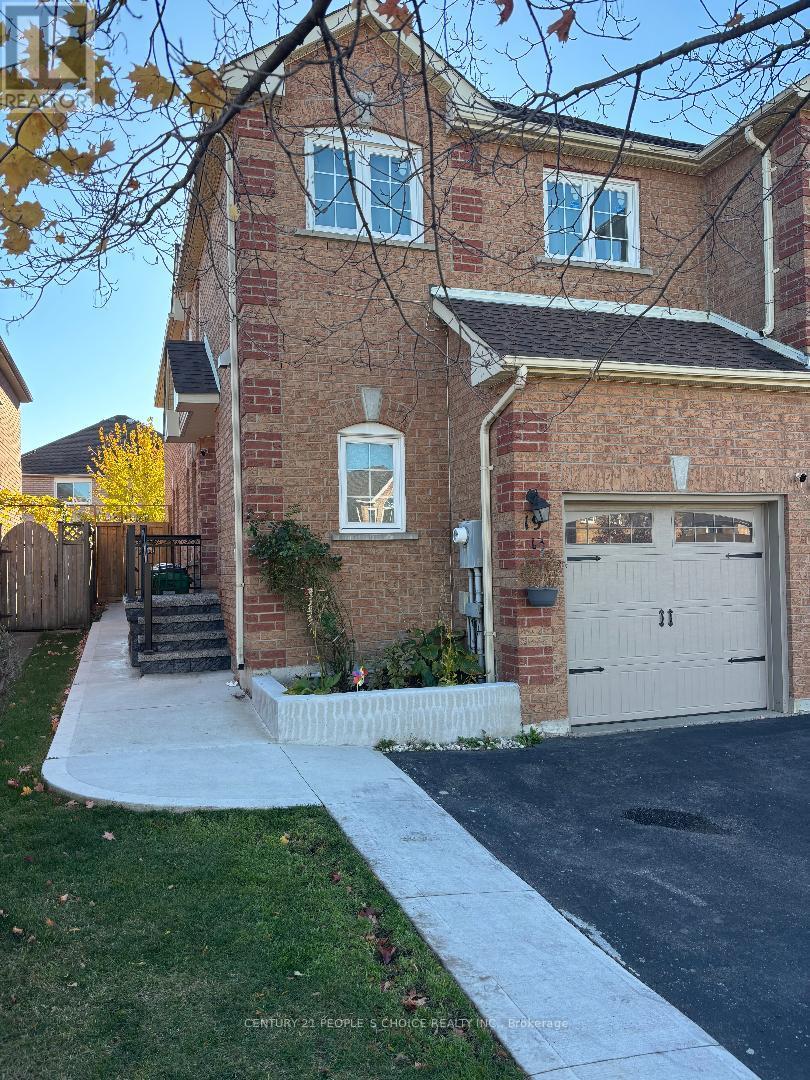 Upper - 19 Piane Avenue, Brampton, Ontario  L6Y 4Y7 - Photo 2 - W12504288