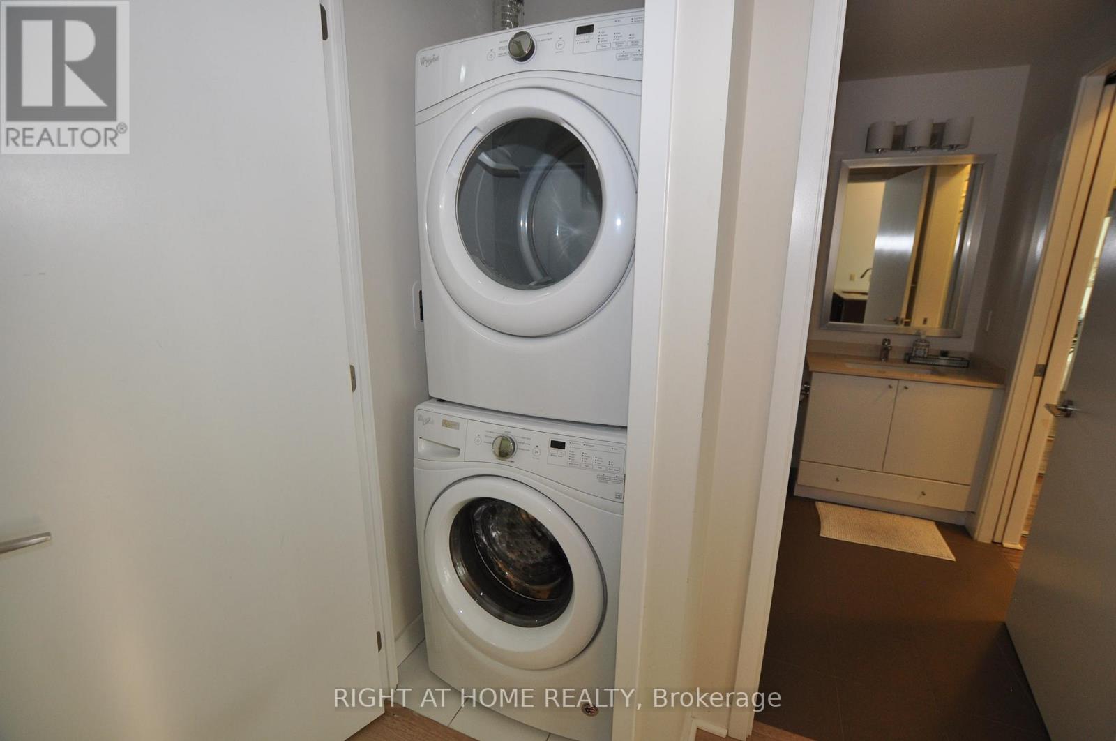 1705 - 3975 Grand Park Drive, Mississauga, Ontario  L5B 0K4 - Photo 12 - W12507228