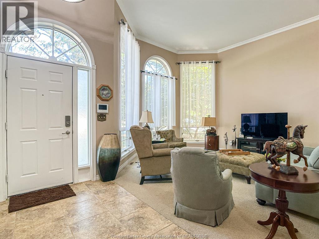 1235 Minto, Lasalle, Ontario N9J 3H8 - Photo 2 - 25027994