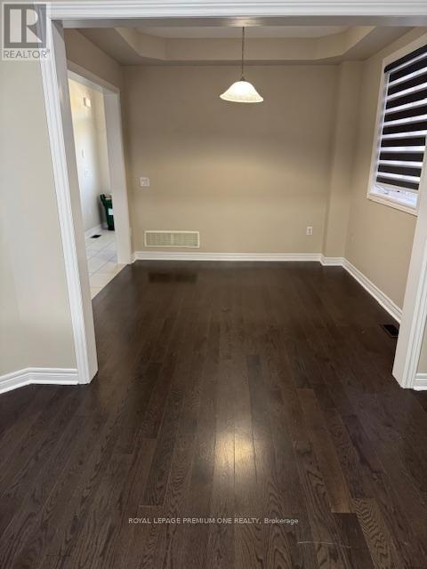 704 Arthur Parker Avenue, Woodstock, Ontario N4S 7W2 - Photo 2 - X12455579