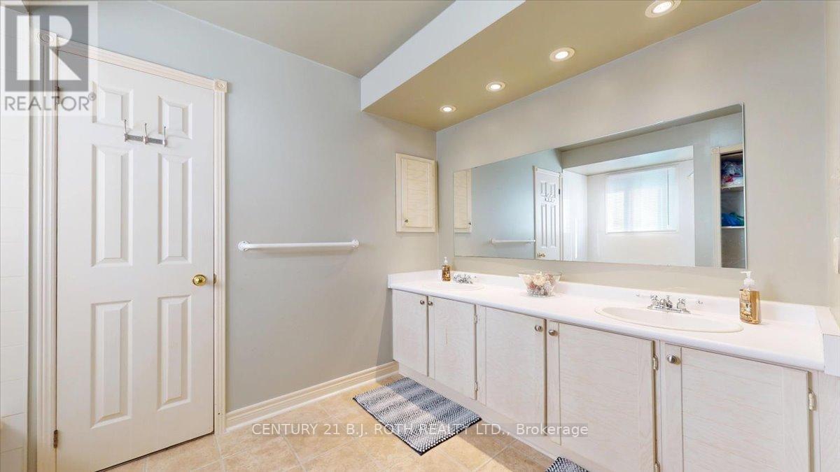 995 Linden Street, Innisfil, Ontario  L9S 1W4 - Photo 22 - N12508644