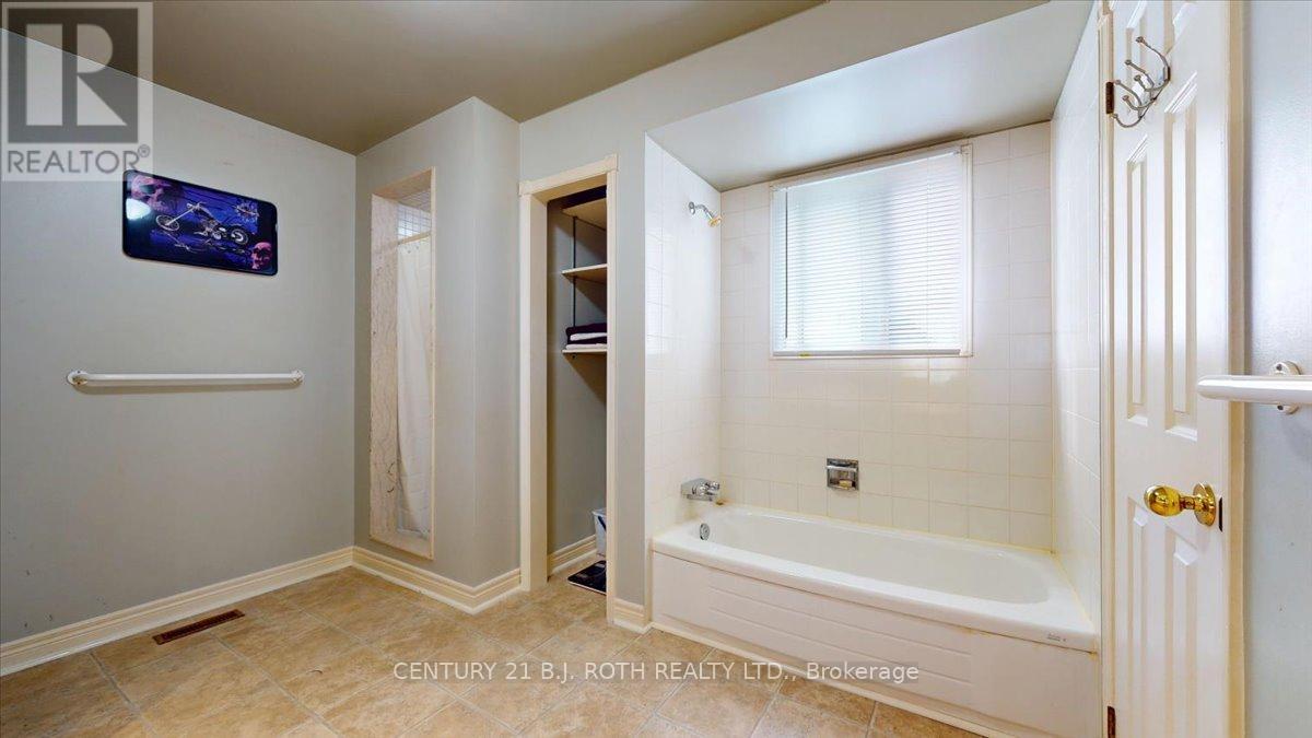 995 Linden Street, Innisfil, Ontario  L9S 1W4 - Photo 23 - N12508644