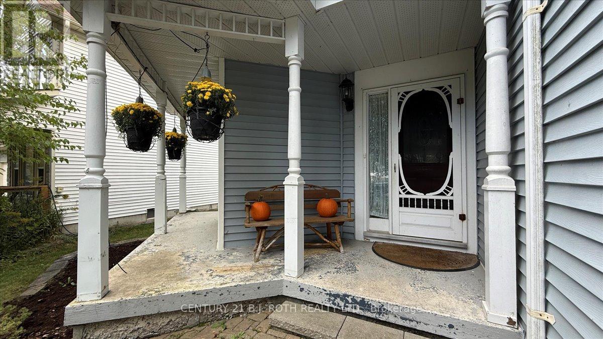 995 Linden Street, Innisfil, Ontario  L9S 1W4 - Photo 4 - N12508644