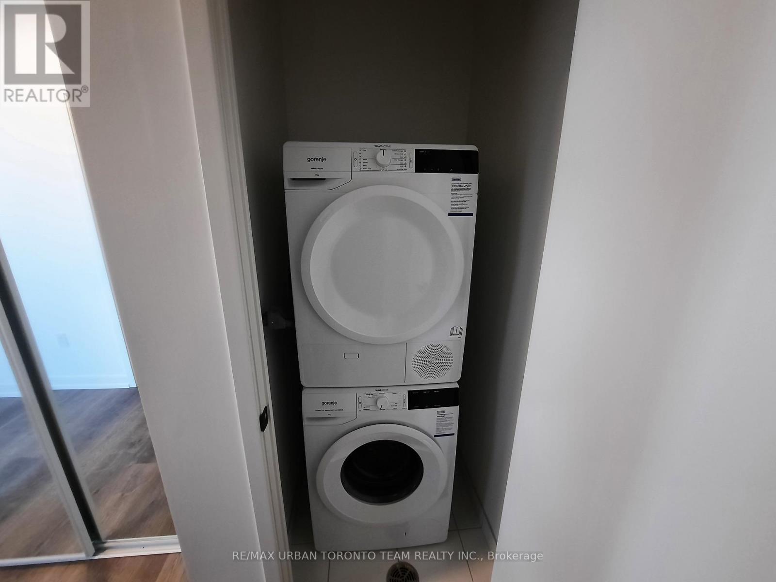 802 - 8 Interchange Way, Vaughan, Ontario  L4K 5Z7 - Photo 16 - N12508668