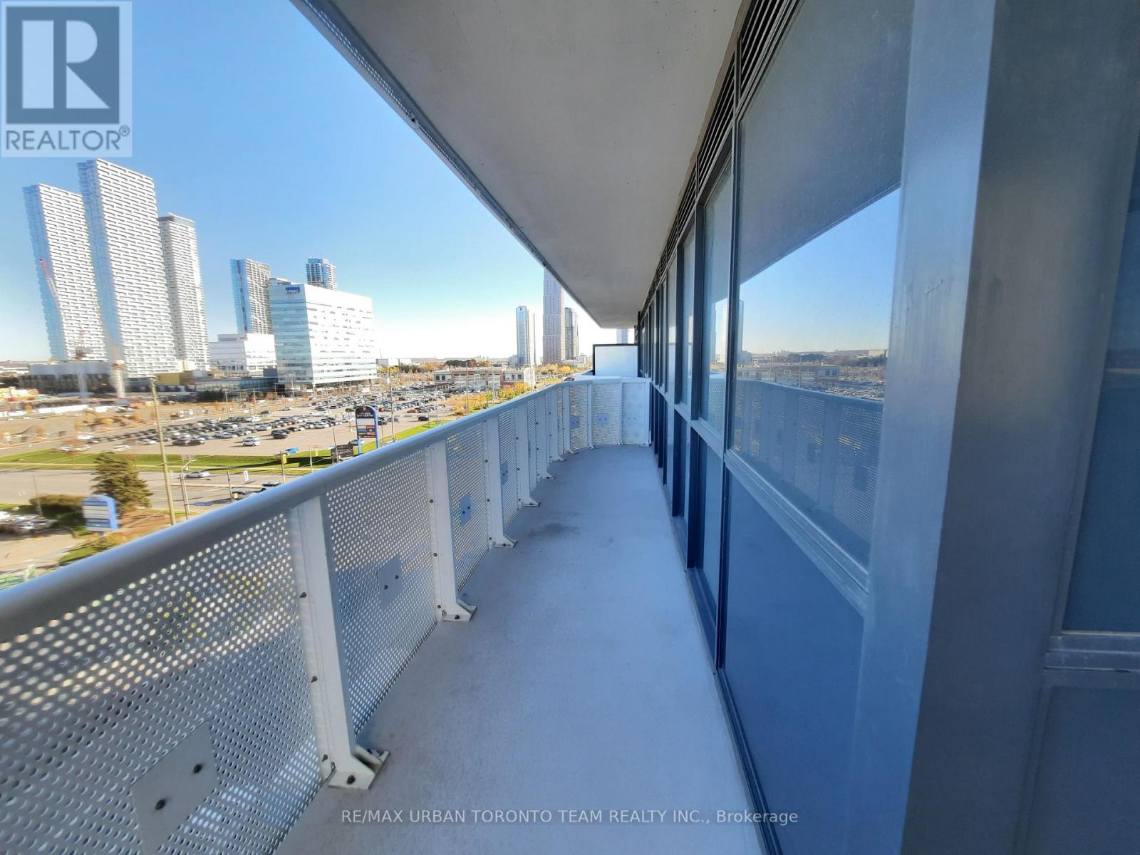 802 - 8 Interchange Way, Vaughan, Ontario  L4K 5Z7 - Photo 6 - N12508668