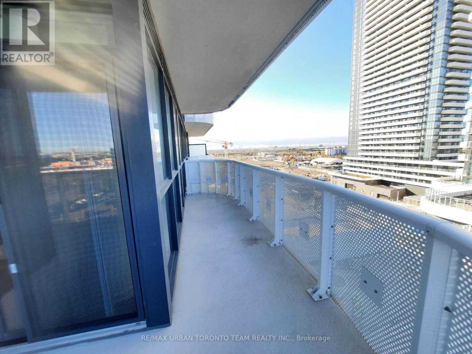 802 - 8 Interchange Way, Vaughan, Ontario  L4K 5Z7 - Photo 7 - N12508668