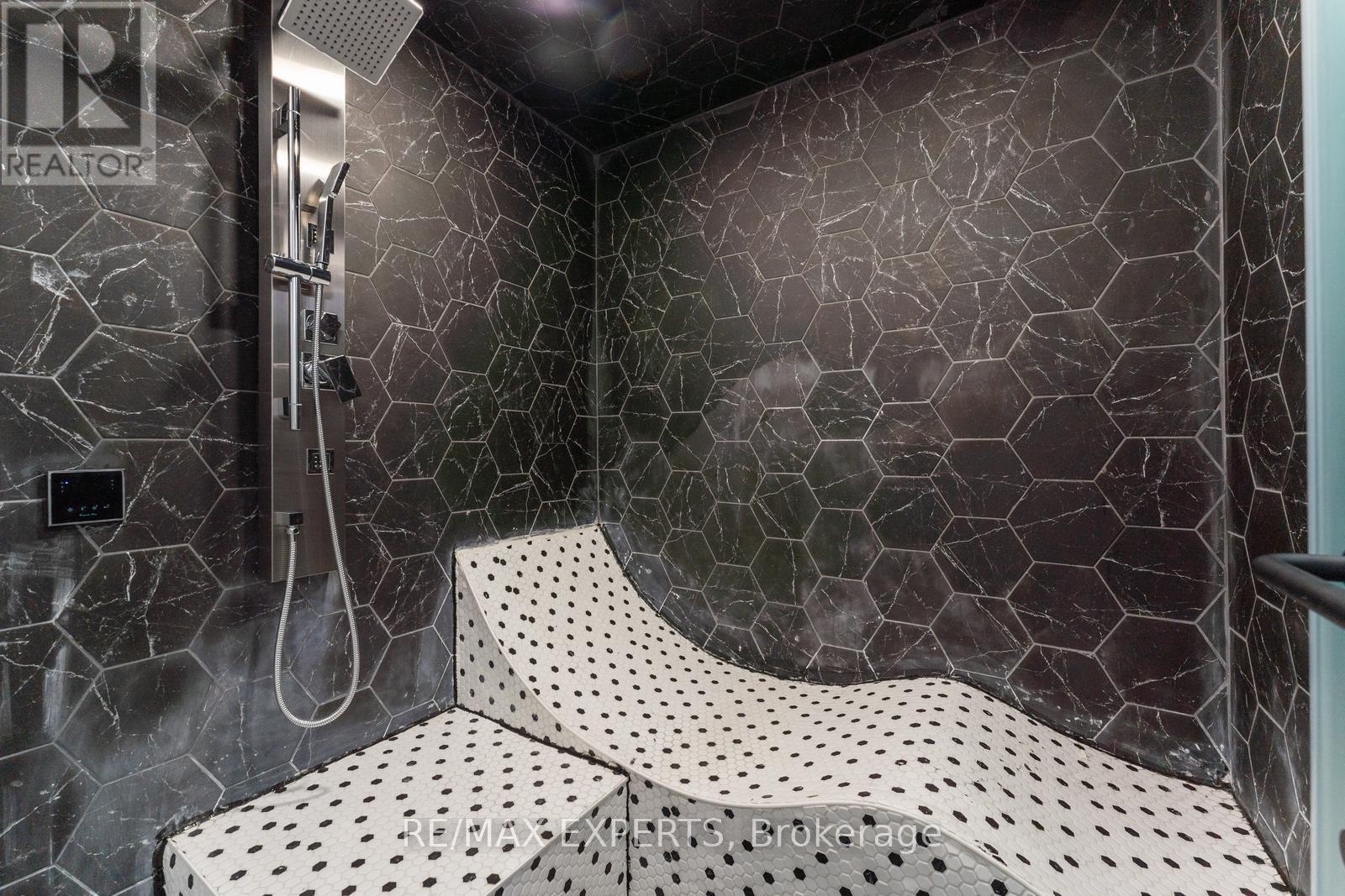 97 Ross Vennare Crescent, Vaughan, Ontario  L4H 4N2 - Photo 45 - N12508718