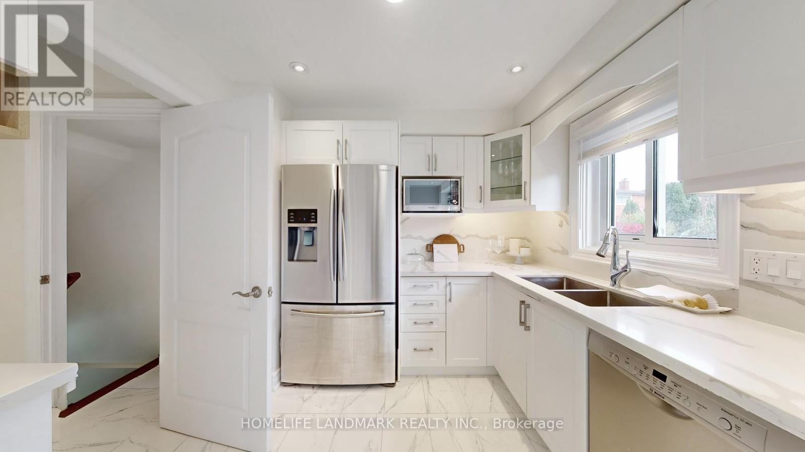 147 Risebrough Circuit, Markham, Ontario  L3R 3E2 - Photo 14 - N12508750