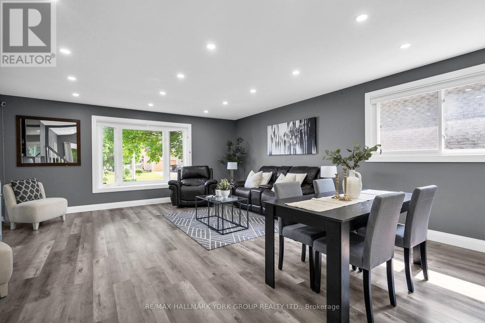 103 Wood Crescent, Bradford West Gwillimbury (Bradford), Ontario  L3Z 2G4 - Photo 11 - N12508806