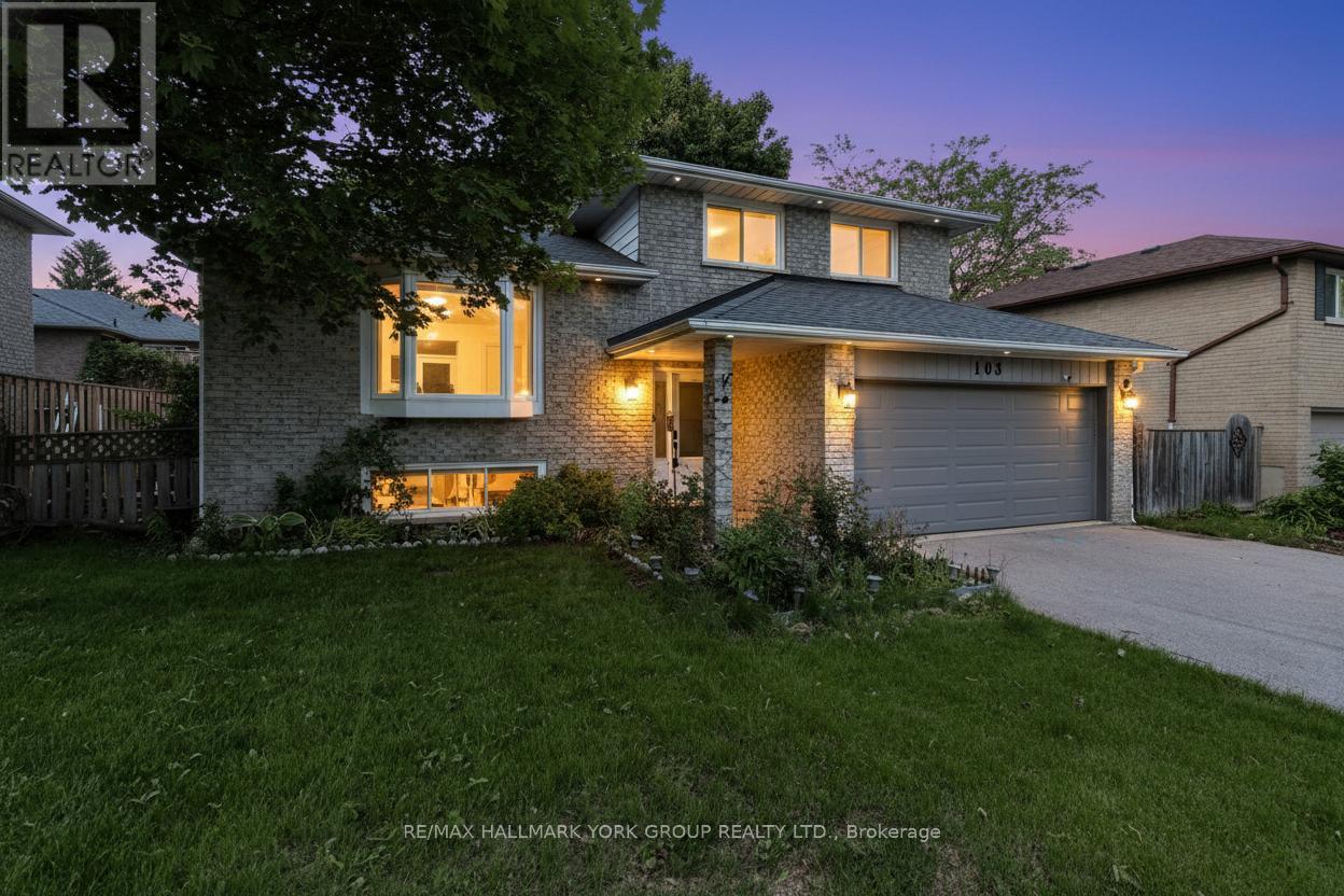 103 Wood Crescent, Bradford West Gwillimbury (Bradford), Ontario  L3Z 2G4 - Photo 2 - N12508806