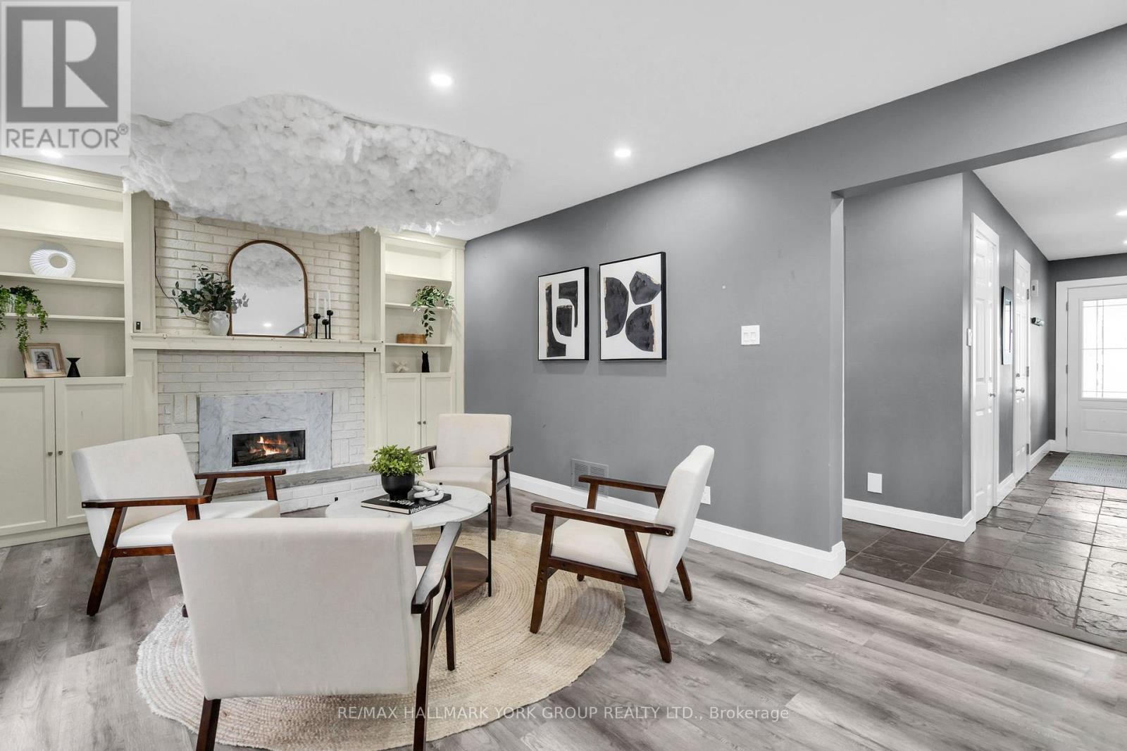 103 Wood Crescent, Bradford West Gwillimbury (Bradford), Ontario  L3Z 2G4 - Photo 7 - N12508806