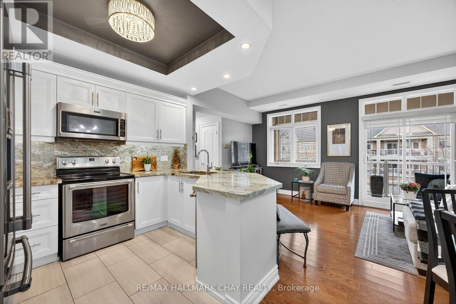 310 - 78 Sunset Boulevard, New Tecumseth, Ontario  L9R 2H5 - Photo 5 - N12508818