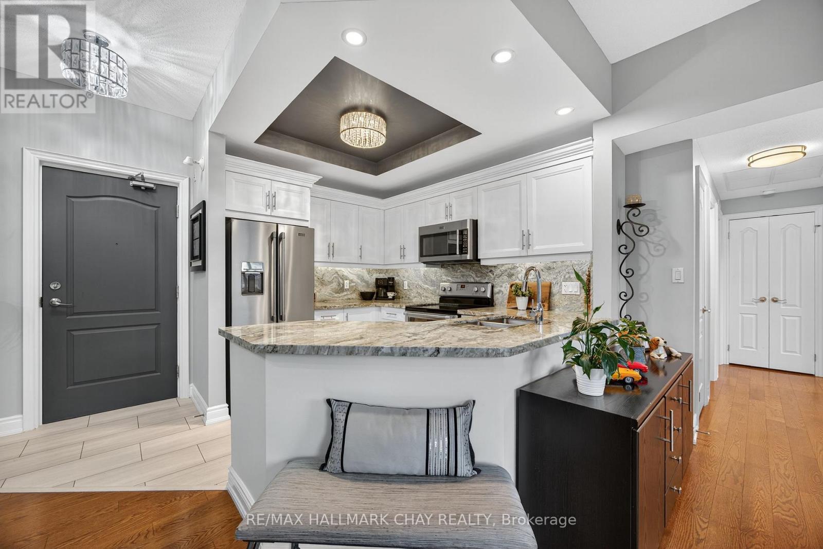 310 - 78 Sunset Boulevard, New Tecumseth, Ontario  L9R 2H5 - Photo 6 - N12508818