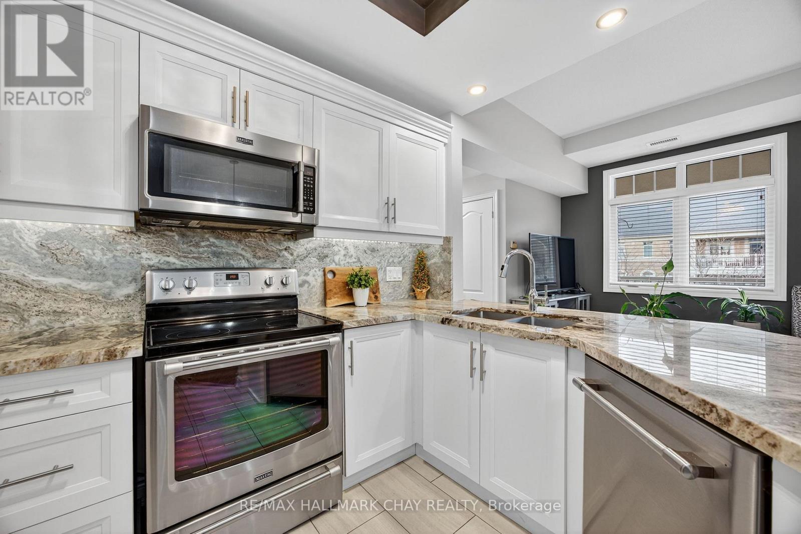 310 - 78 Sunset Boulevard, New Tecumseth, Ontario  L9R 2H5 - Photo 8 - N12508818