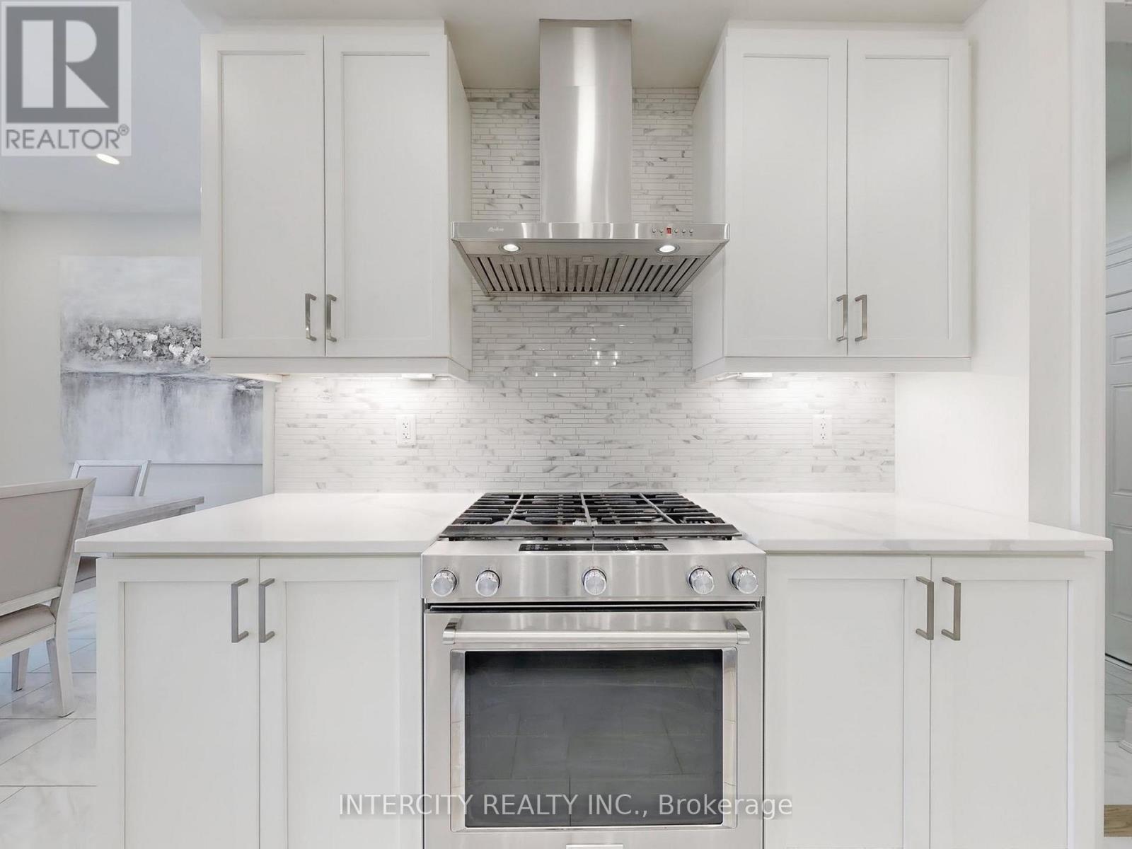 68 Klein Mills Road, Vaughan, Ontario  L4H 4W1 - Photo 13 - N12508894