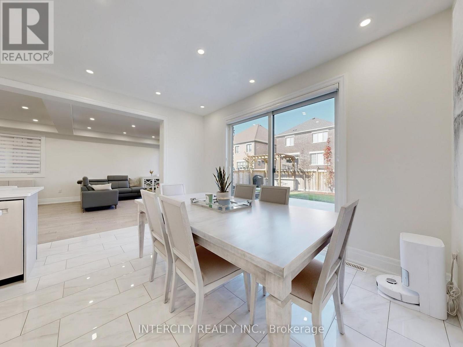 68 Klein Mills Road, Vaughan, Ontario  L4H 4W1 - Photo 16 - N12508894