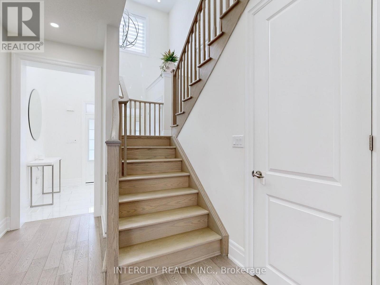 68 Klein Mills Road, Vaughan, Ontario  L4H 4W1 - Photo 21 - N12508894