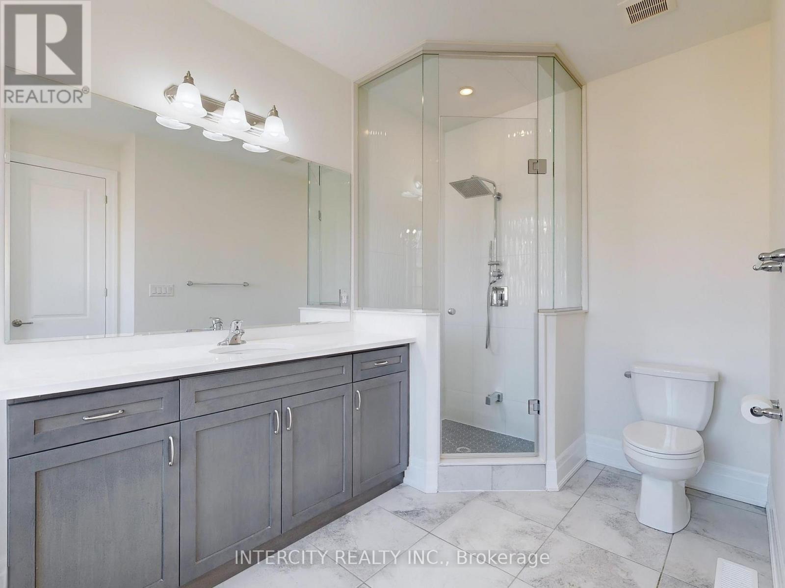 68 Klein Mills Road, Vaughan, Ontario  L4H 4W1 - Photo 28 - N12508894