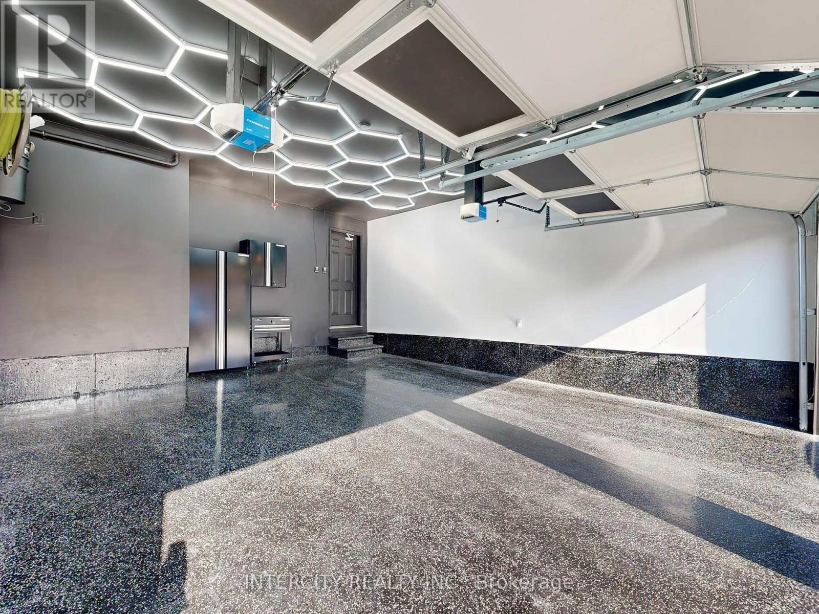 68 Klein Mills Road, Vaughan, Ontario  L4H 4W1 - Photo 44 - N12508894