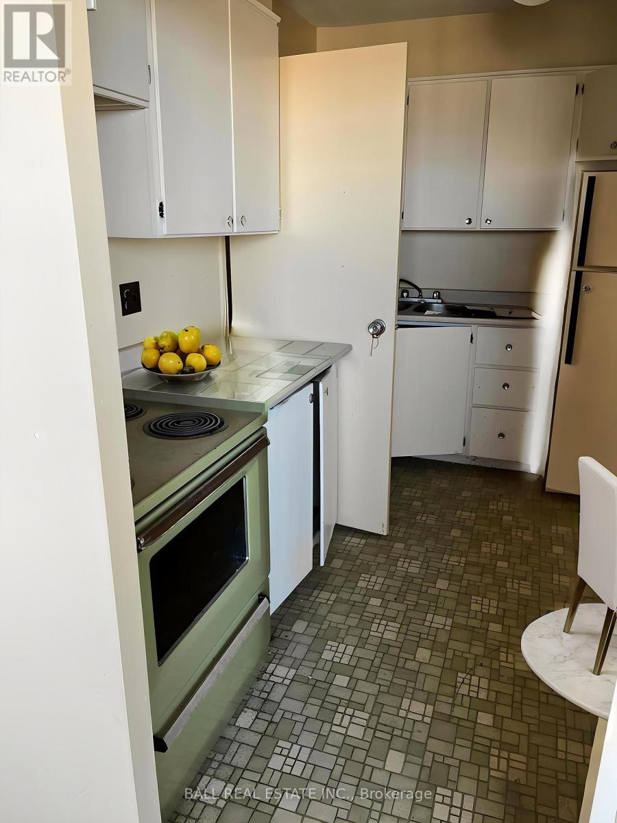 1610 - 5 Parkway Forest Drive N, Toronto, Ontario M2J 1L2 - Photo 6 - C12502628