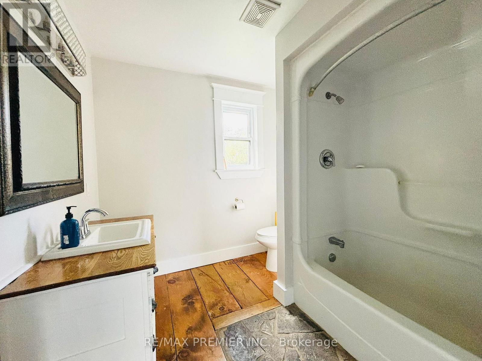 2506 Concession 10 N Nottawasaga Road, Collingwood, Ontario  L9Y 3Y9 - Photo 14 - S12508676