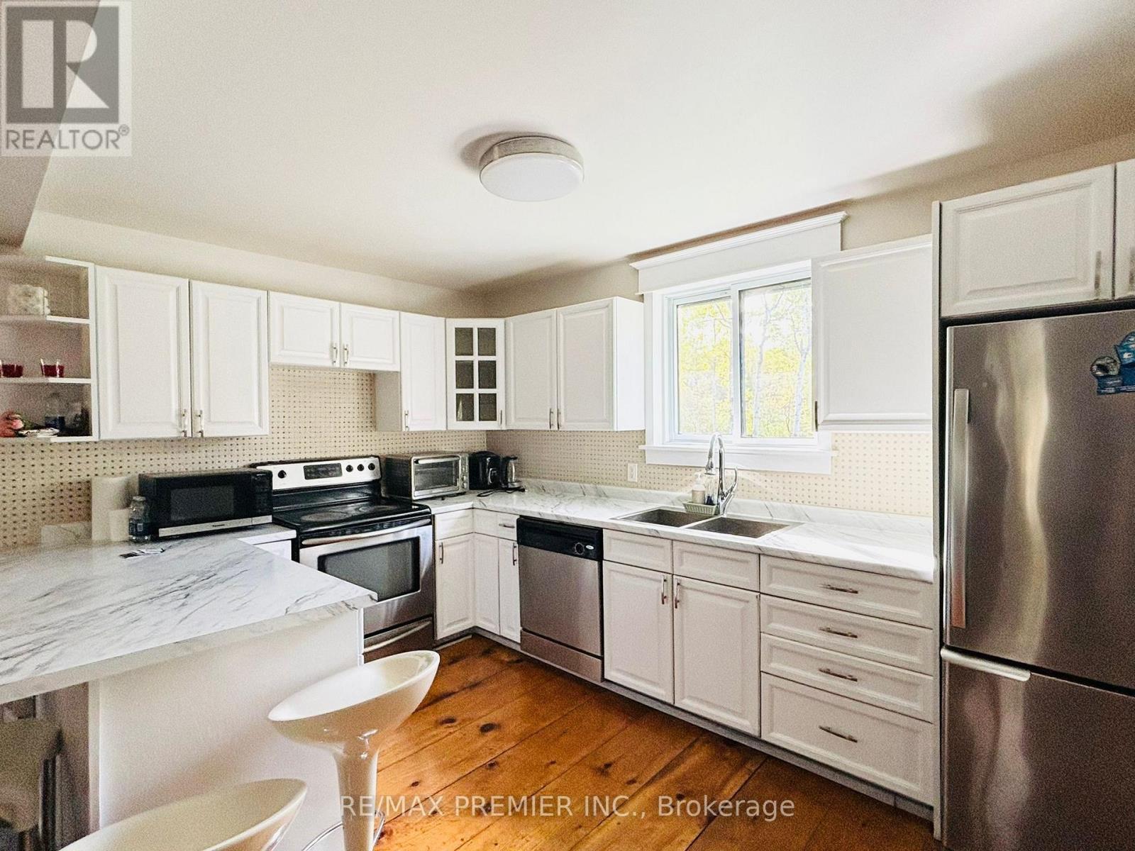 2506 Concession 10 N Nottawasaga Road, Collingwood, Ontario  L9Y 3Y9 - Photo 6 - S12508676