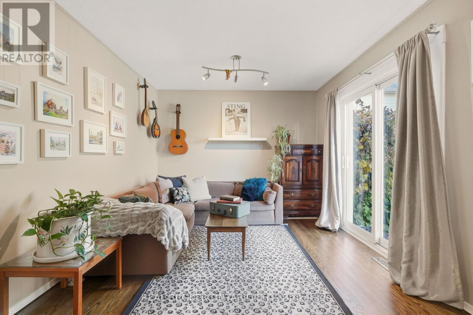 33 Porter Crescent, Barrie (Grove East), Ontario  L4M 5H8 - Photo 5 - S12508702