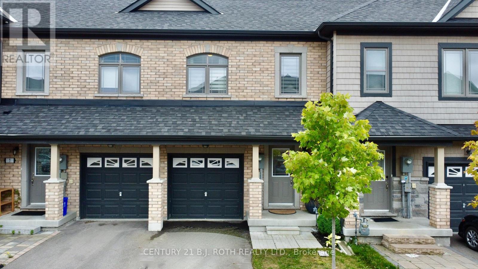 9 DENEB STREET, Barrie, Ontario