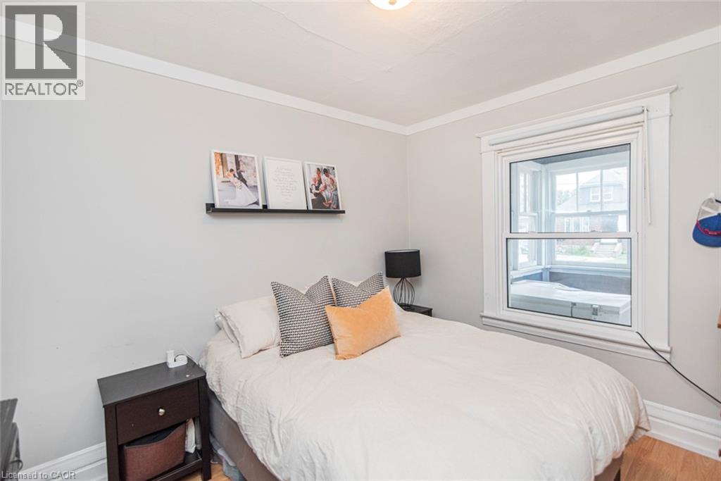 116 Carlton Street, St. Catharines, Ontario  L2R 1R3 - Photo 14 - 40784630