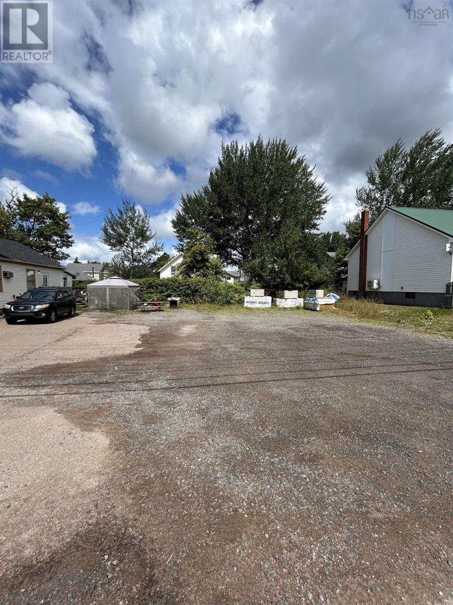 10213 Durham Street, Pugwash, Nova Scotia  B0K 1L0 - Photo 2 - 202521017