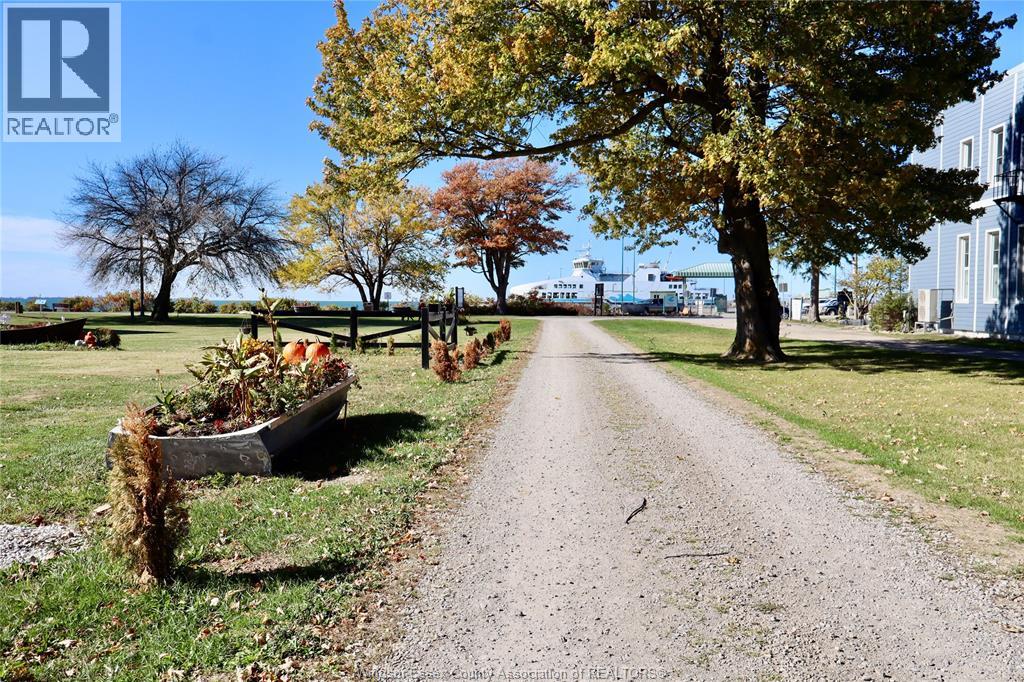 1081 West Shore Road, Pelee Island, Ontario N0R 1M0 - Photo 5 - 25027872