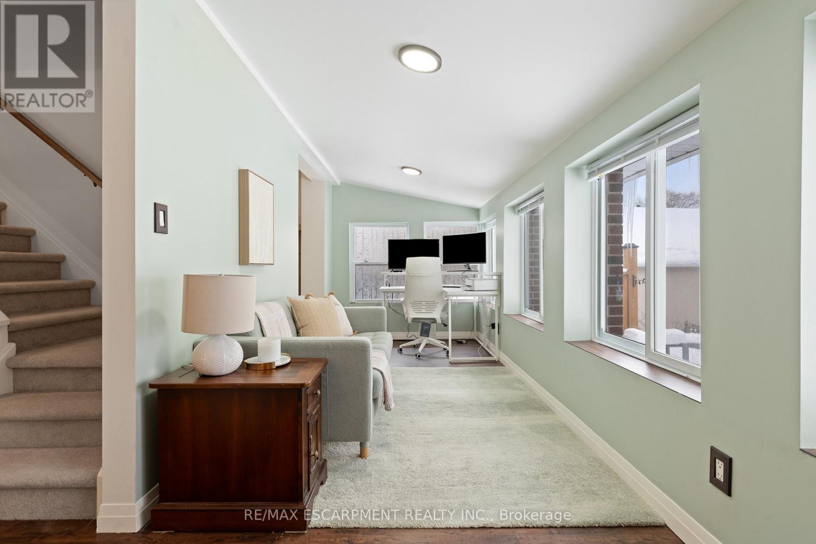 18 Flanders Avenue, St. Catharines, Ontario  L2M 5X3 - Photo 19 - X12464334