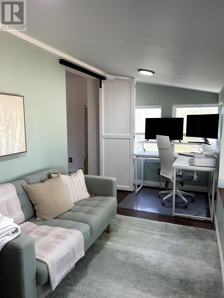 18 Flanders Avenue, St. Catharines, Ontario  L2M 5X3 - Photo 18 - X12464334