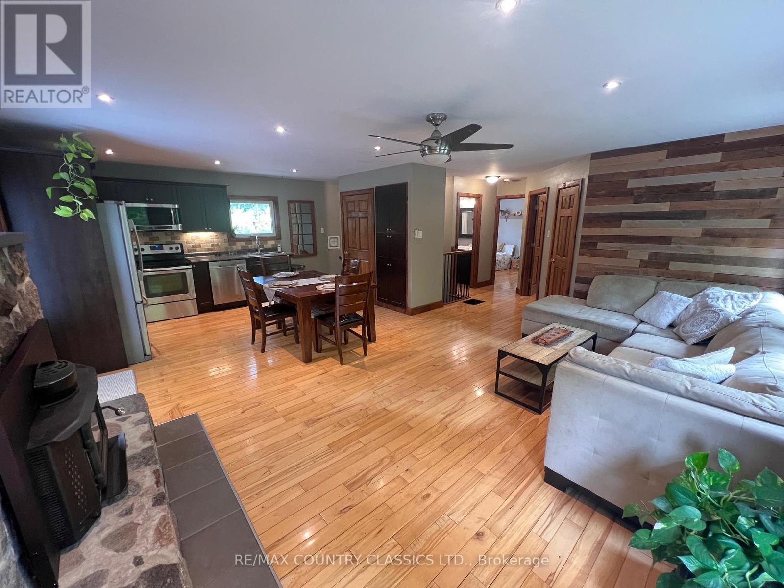 86 Scriven Road, Otonabee-South Monaghan, Ontario K0L 1B0 - Photo 3 - X12508946