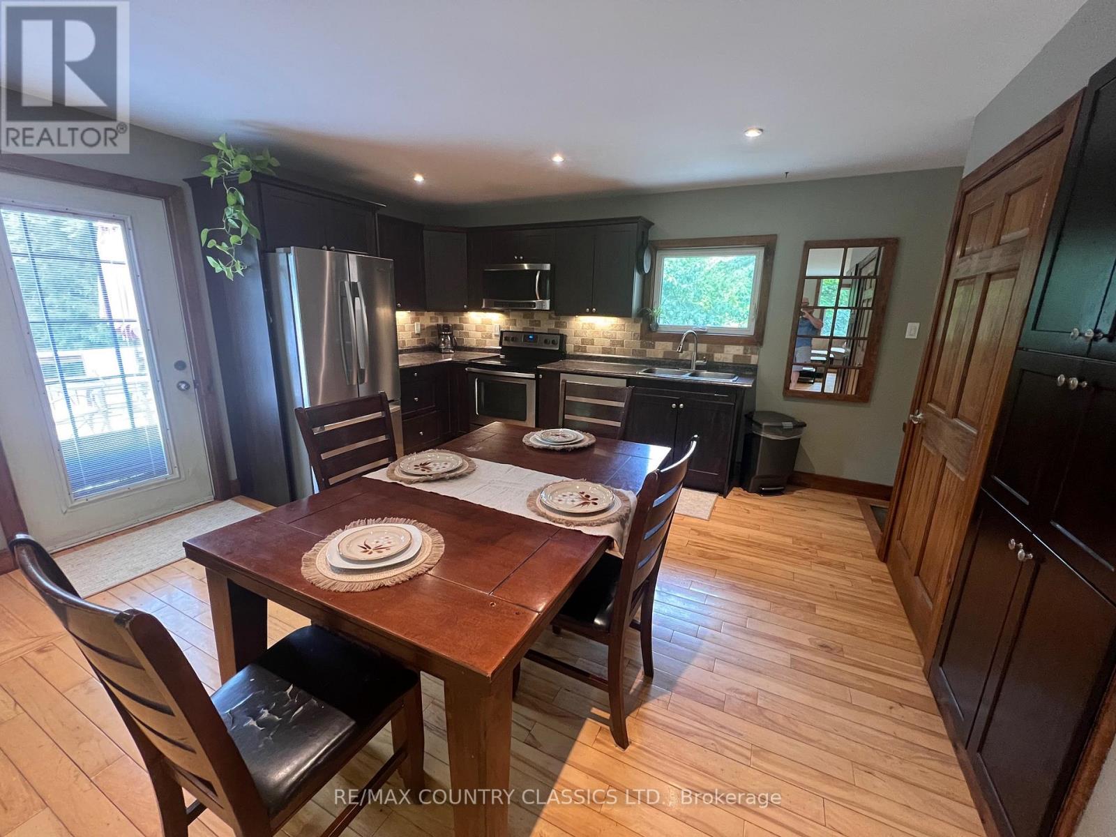 86 Scriven Road, Otonabee-South Monaghan, Ontario K0L 1B0 - Photo 5 - X12508946